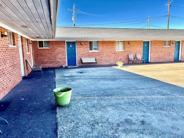 Travelers Inn Olney Exterior photo