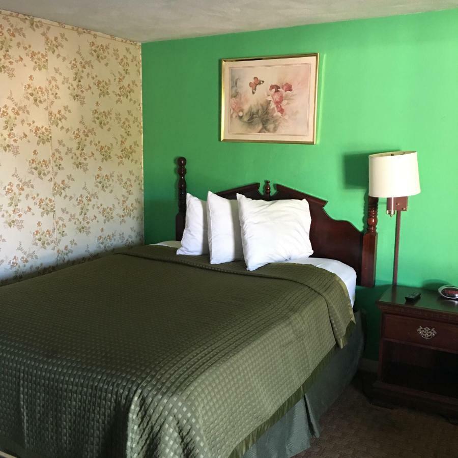 Travelers Inn Olney Exterior photo